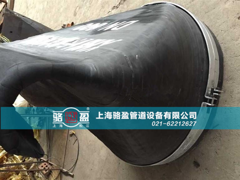 彎嘴法蘭式<a href=http://www.huasuankj.cn/ target=_blank class=infotextkey><a href=http://www.huasuankj.cn target=_blank class=infotextkey>鴨嘴閥</a></a>結(jié)構(gòu)圖